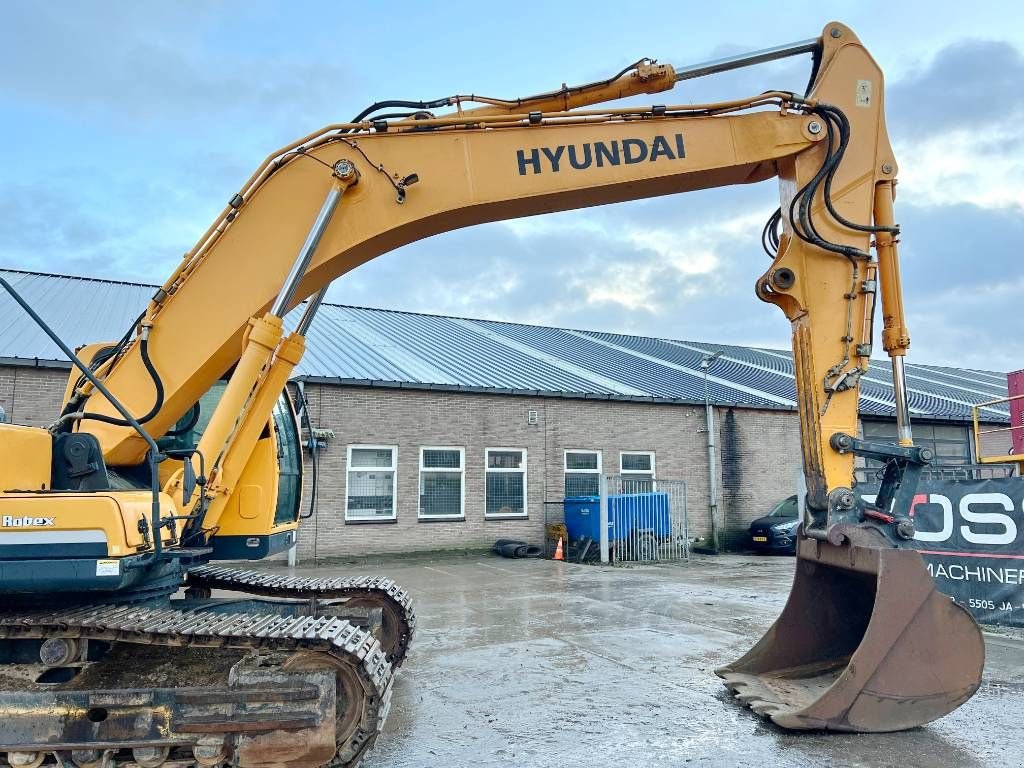 Kettenbagger van het type Hyundai Robex 300 NLC-9A - Hammer Lines / Cummins Engine, Gebrauchtmaschine in Veldhoven (Foto 11)