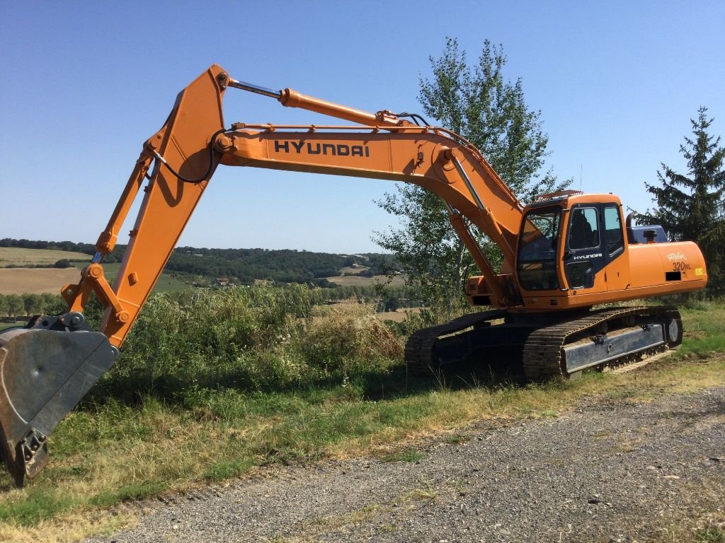 Kettenbagger del tipo Hyundai ROBEX 320 NLC3, Gebrauchtmaschine In L'ISLE JOURDAIN (Immagine 1)