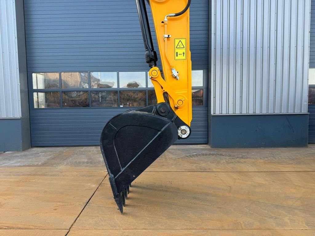 Kettenbagger des Typs JCB 205 2024 Model - New / Unused / Hammer Lines, Neumaschine in Velddriel (Bild 10)