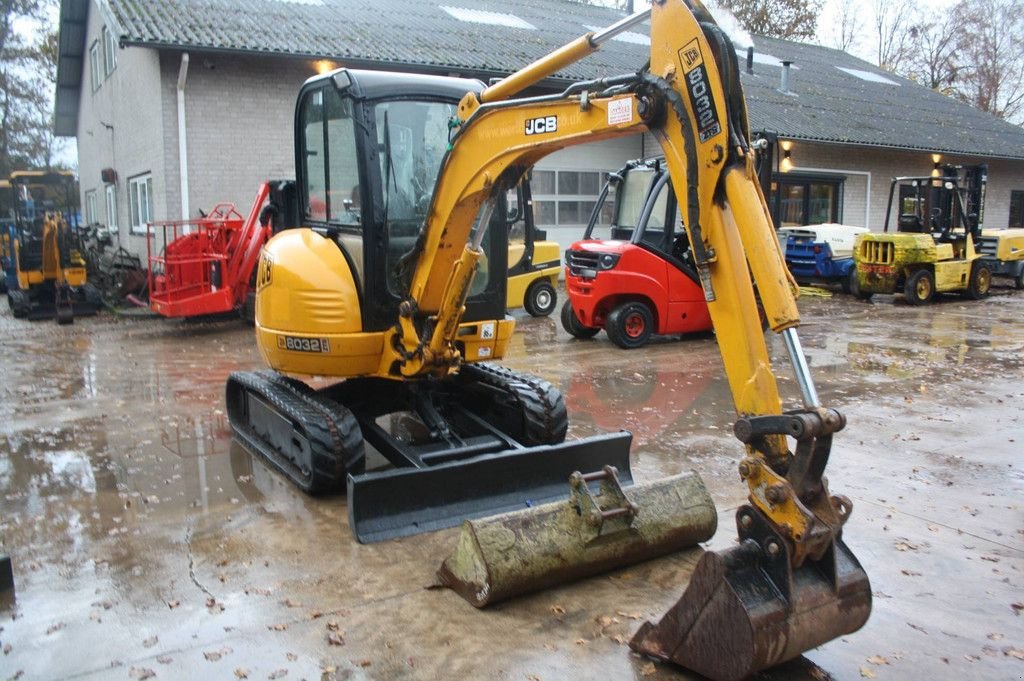 Kettenbagger des Typs JCB 8032 ZTS, Gebrauchtmaschine in Antwerpen (Bild 9)