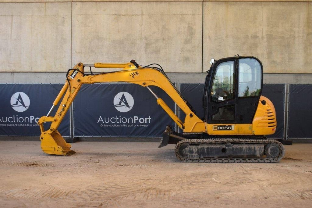 Kettenbagger van het type JCB 8056, Gebrauchtmaschine in Antwerpen (Foto 2)