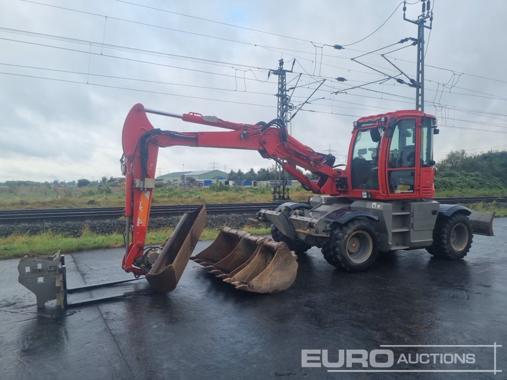 Kettenbagger of the type JCB HD110WTT4F, Gebrauchtmaschine in Dormagen (Picture 1)