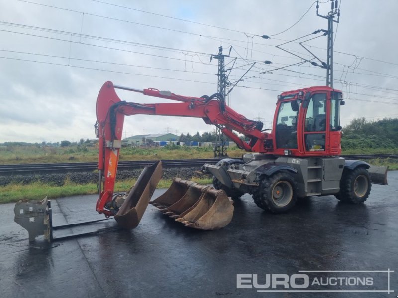 Kettenbagger des Typs JCB HD110WTT4F, Gebrauchtmaschine in Dormagen (Bild 1)