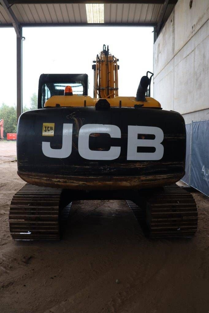 Kettenbagger a típus JCB JS130LC, Gebrauchtmaschine ekkor: Antwerpen (Kép 5)