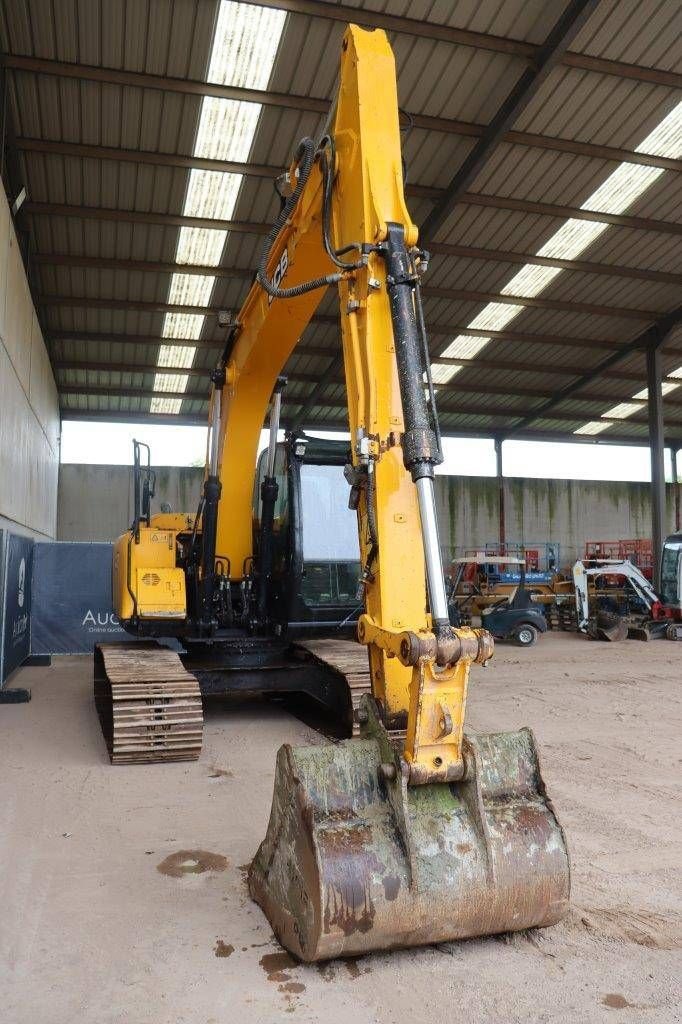 Kettenbagger des Typs JCB JS130LC, Gebrauchtmaschine in Antwerpen (Bild 8)