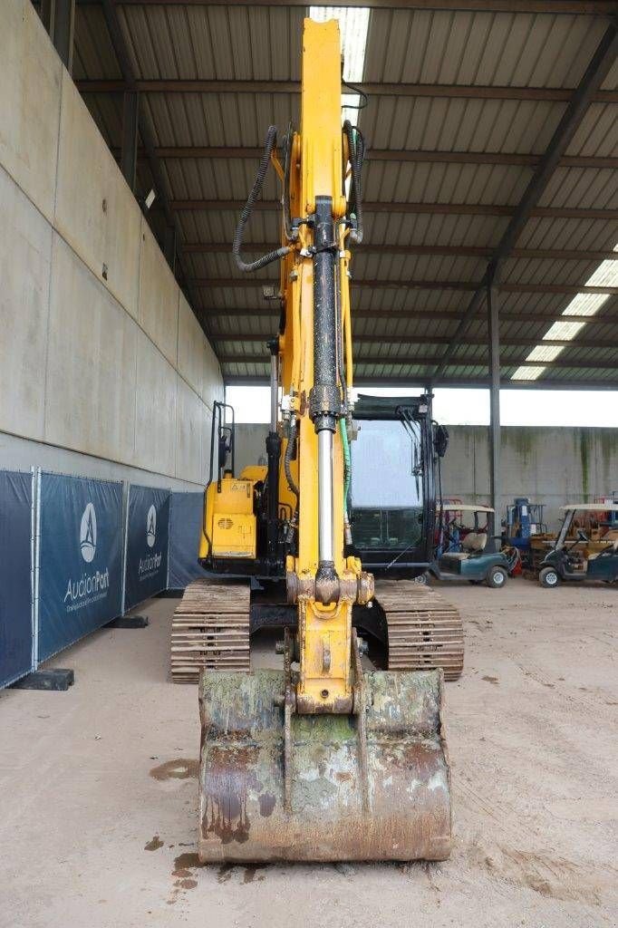 Kettenbagger du type JCB JS130LC, Gebrauchtmaschine en Antwerpen (Photo 9)