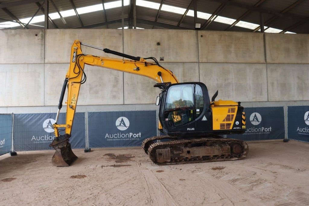 Kettenbagger типа JCB JS130LC, Gebrauchtmaschine в Antwerpen (Фотография 1)