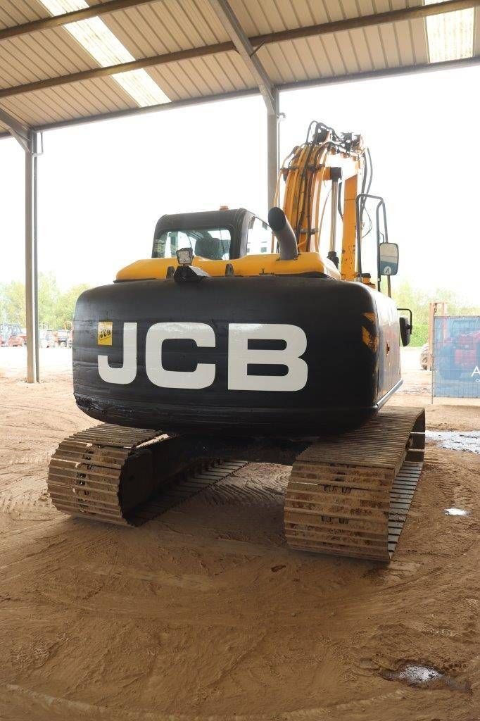 Kettenbagger tip JCB JS131 LC+, Gebrauchtmaschine in Antwerpen (Poză 7)