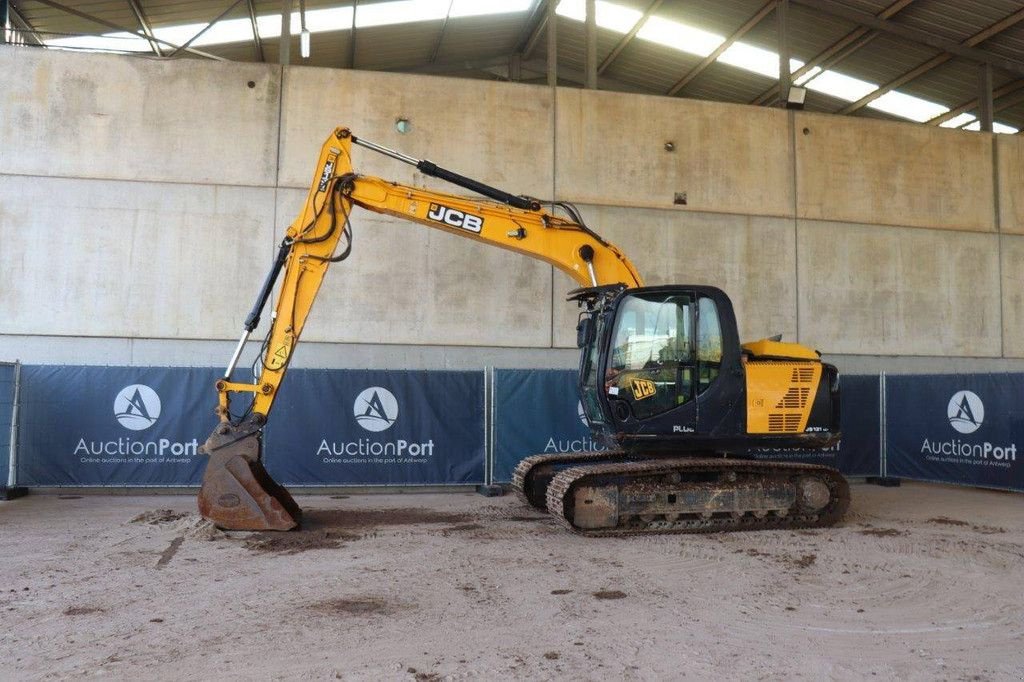 Kettenbagger van het type JCB JS131LC, Gebrauchtmaschine in Antwerpen (Foto 1)