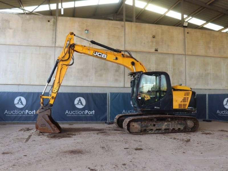 Kettenbagger des Typs JCB JS131LC, Gebrauchtmaschine in Antwerpen (Bild 1)