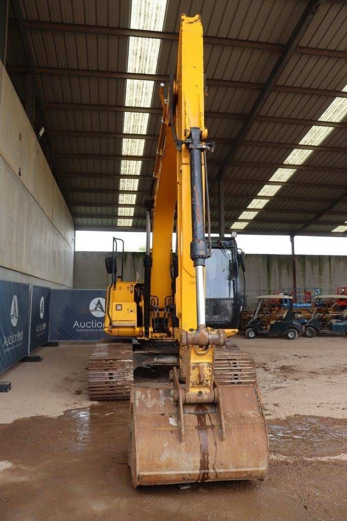 Kettenbagger du type JCB JS145LC, Gebrauchtmaschine en Antwerpen (Photo 8)