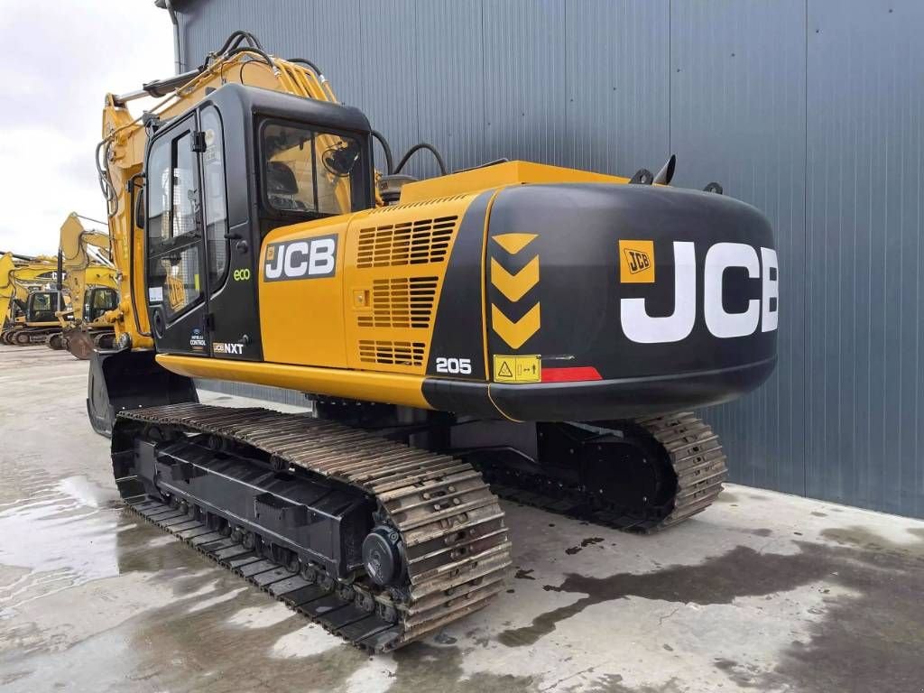 Kettenbagger of the type JCB JS205, Neumaschine in Venlo (Picture 2)