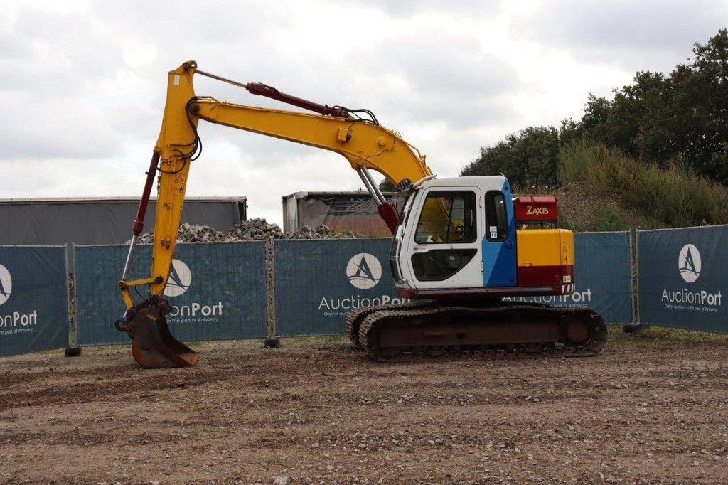 Kettenbagger van het type Kato HD513MR111, Gebrauchtmaschine in Antwerpen (Foto 1)