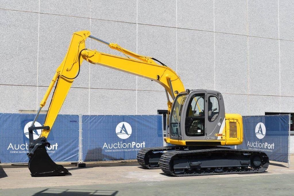 Kettenbagger от тип Kobelco E135SR, Gebrauchtmaschine в Antwerpen (Снимка 1)