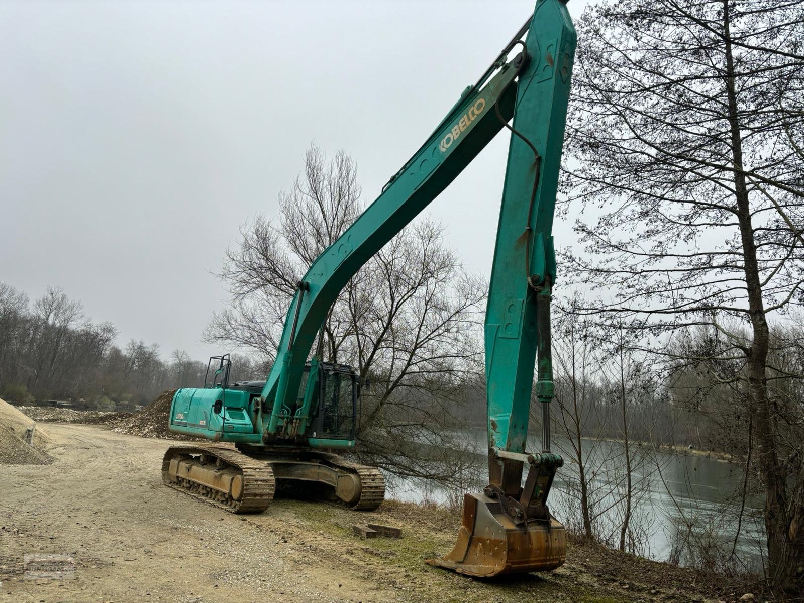 Kettenbagger des Typs Kobelco SK 350, Gebrauchtmaschine in Deutsch - Goritz (Bild 4)