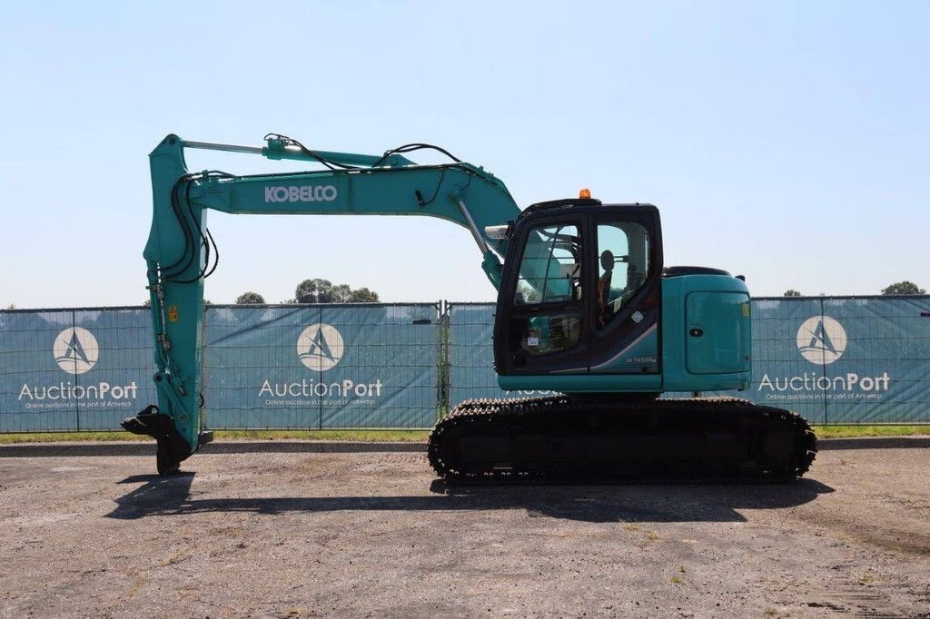 Kettenbagger van het type Kobelco SK140SRLC, Gebrauchtmaschine in Antwerpen (Foto 2)