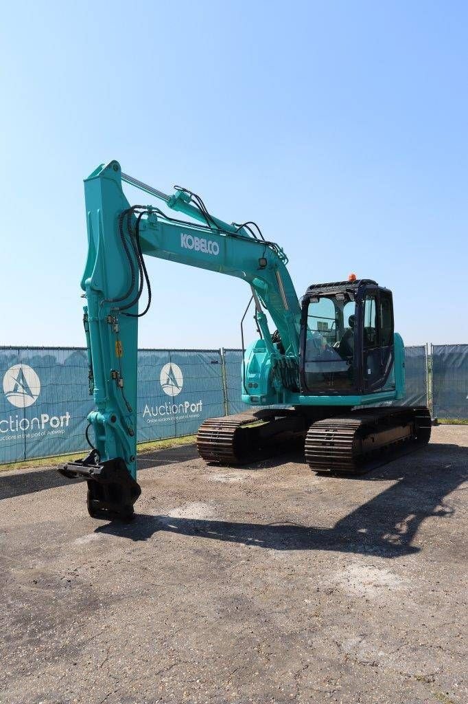 Kettenbagger van het type Kobelco SK140SRLC, Gebrauchtmaschine in Antwerpen (Foto 10)