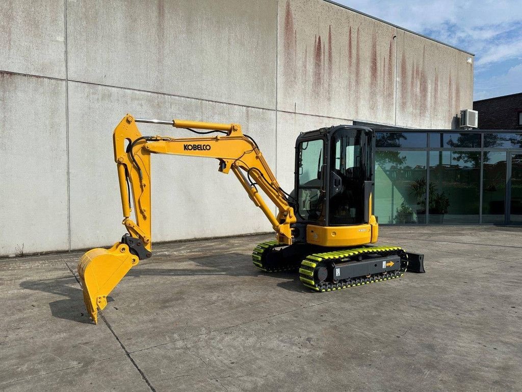 Kettenbagger du type Kobelco SK35SR-6, Gebrauchtmaschine en Antwerpen (Photo 1)