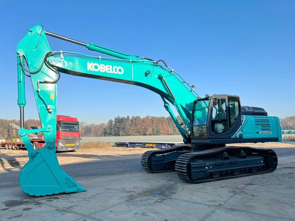 Kettenbagger of the type Kobelco SK380XDLC-10 (SK350) - NEW / UNUSED, Neumaschine in Veldhoven (Picture 2)