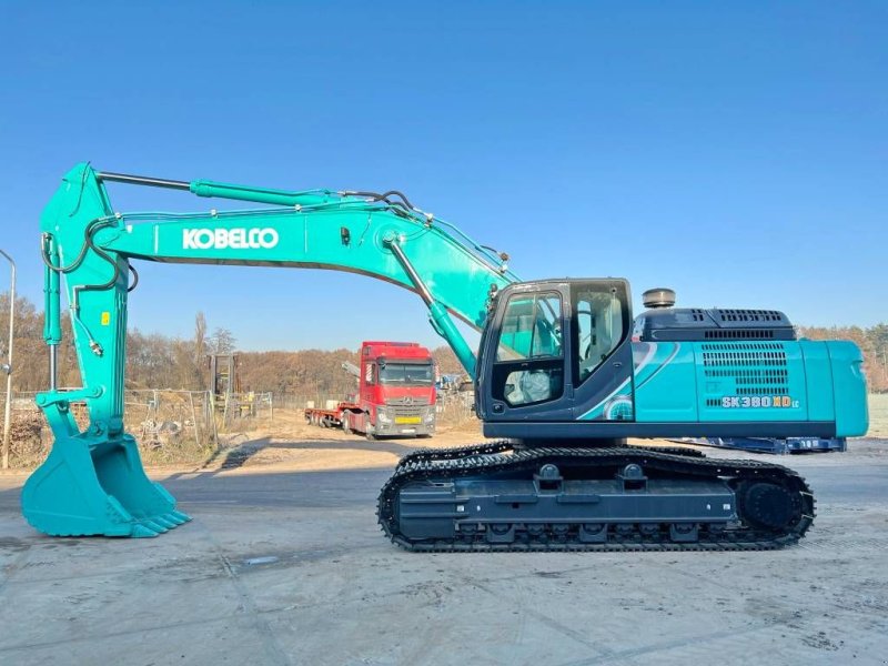 Kettenbagger van het type Kobelco SK380XDLC-10 (SK350) - NEW / UNUSED, Neumaschine in Veldhoven (Foto 1)