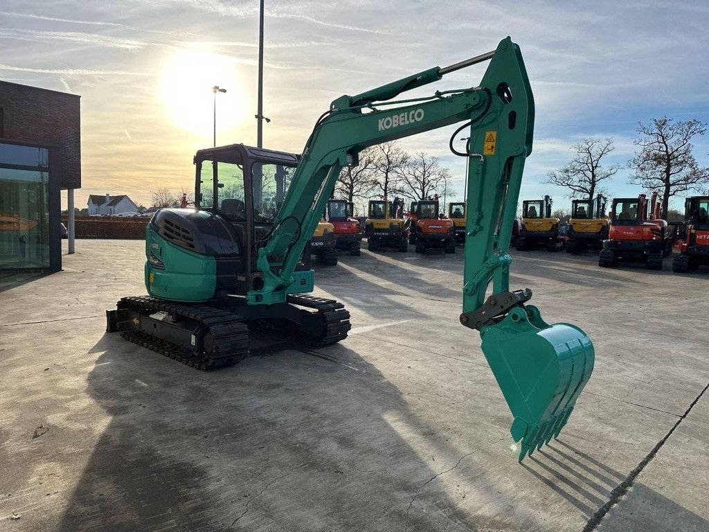 Kettenbagger typu Kobelco SK55SRX-6, Gebrauchtmaschine w Antwerpen (Zdjęcie 3)