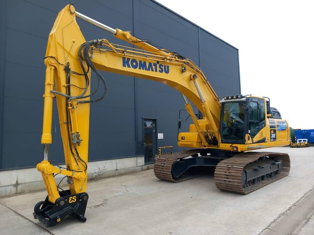 Kettenbagger van het type Komatsu HB365LC-3, Gebrauchtmaschine in Overijse (Foto 5)