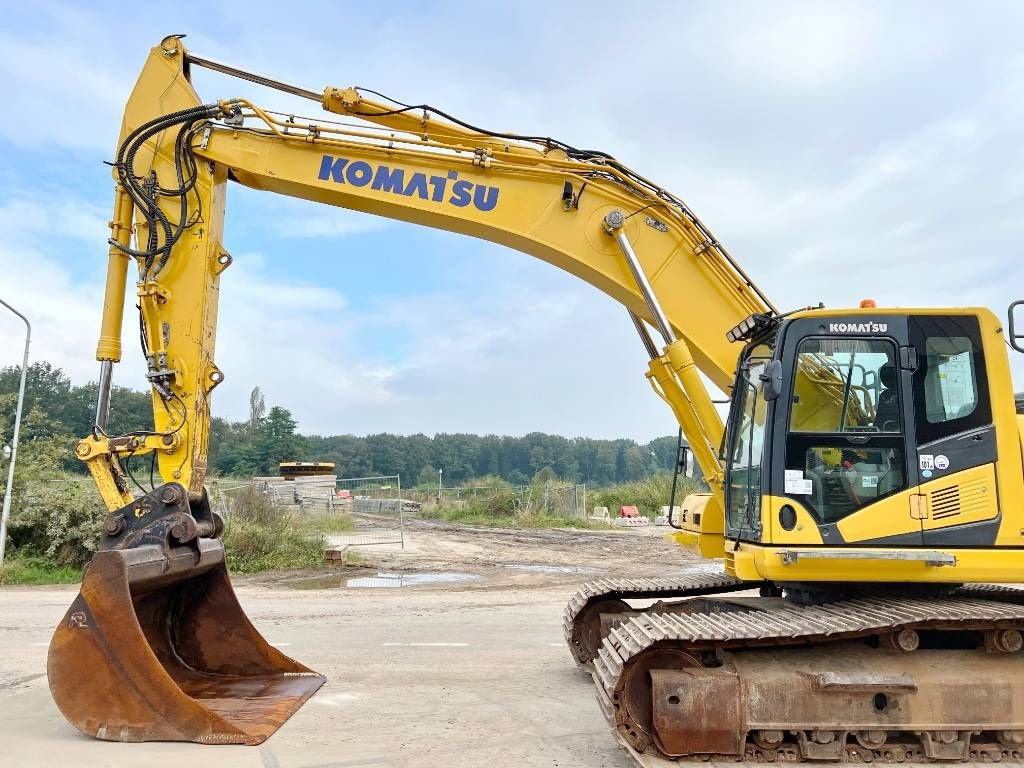 Kettenbagger des Typs Komatsu HB365LC - Rear & Side Cameras / Automatic Greasing, Gebrauchtmaschine in Veldhoven (Bild 10)