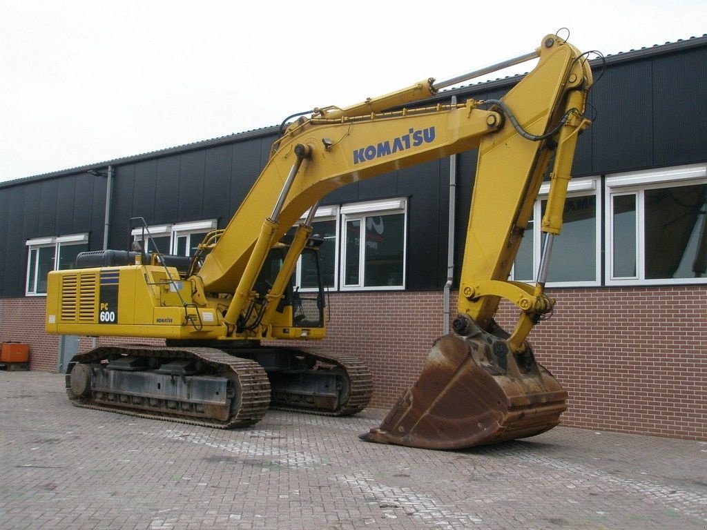 Kettenbagger типа Komatsu PC 600LC-7K, Gebrauchtmaschine в Barneveld (Фотография 3)