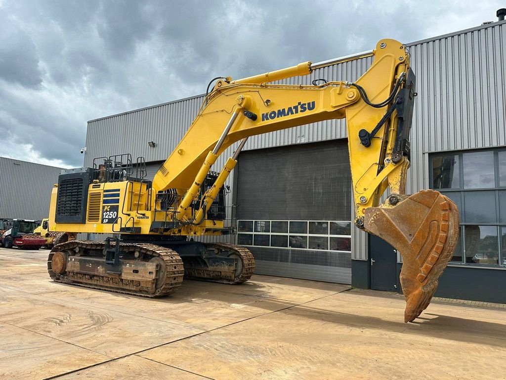 Kettenbagger van het type Komatsu PC1250-11E0 - CE certified, Gebrauchtmaschine in Velddriel (Foto 7)