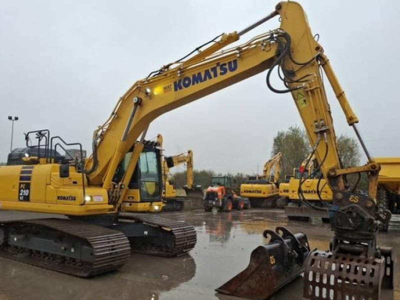 Kettenbagger of the type Komatsu PC210LC-11E0, Gebrauchtmaschine in Overijse (Picture 1)