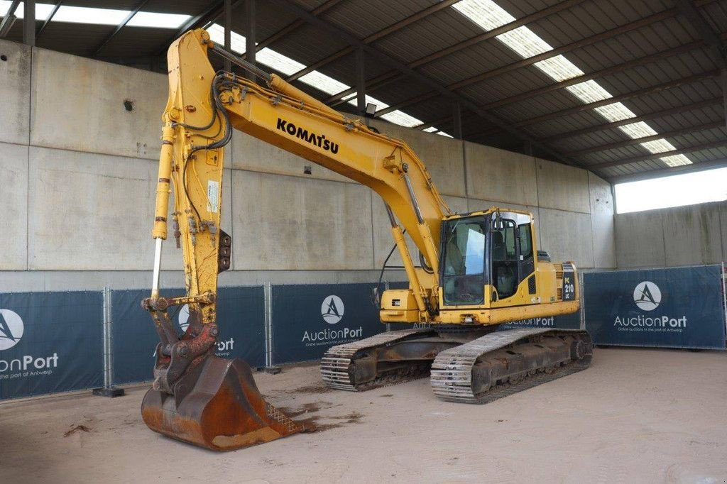 Kettenbagger typu Komatsu PC210LC-8, Gebrauchtmaschine v Antwerpen (Obrázek 9)