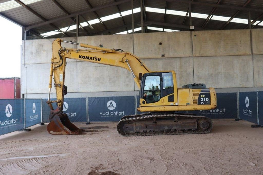 Kettenbagger del tipo Komatsu PC210LC-8, Gebrauchtmaschine en Antwerpen (Imagen 2)