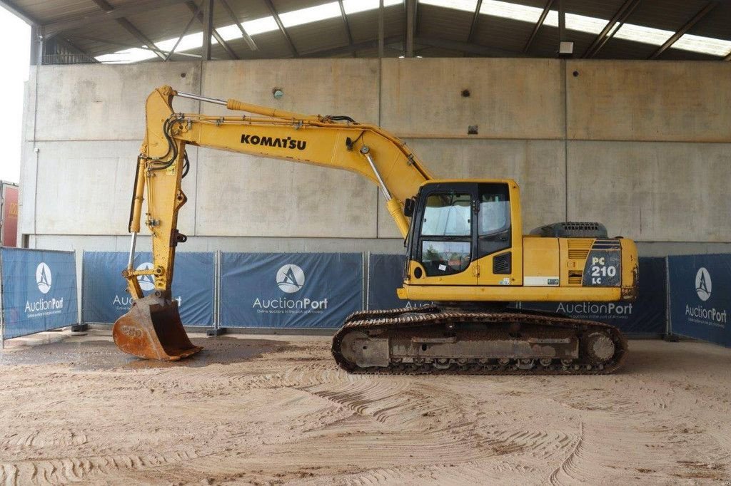 Kettenbagger του τύπου Komatsu PC210LC-8, Gebrauchtmaschine σε Antwerpen (Φωτογραφία 2)