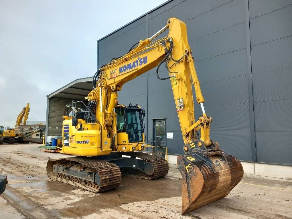 Kettenbagger of the type Komatsu PC228USLC-11E0, Gebrauchtmaschine in Overijse (Picture 1)