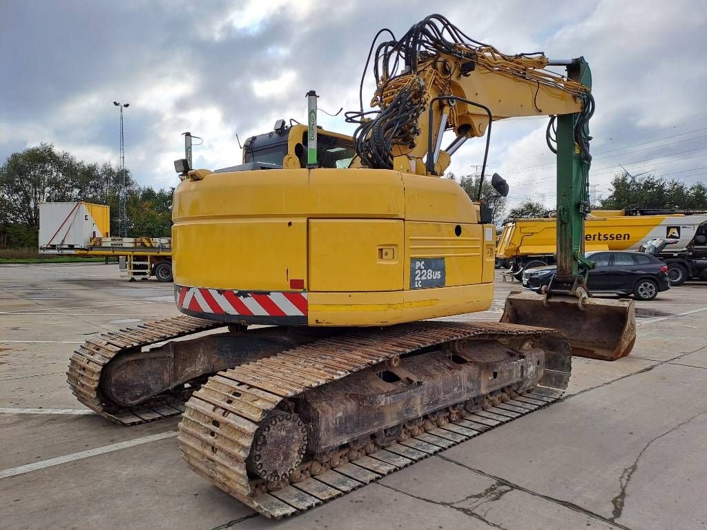 Kettenbagger van het type Komatsu PC228USLC-8, Gebrauchtmaschine in Stabroek (Foto 4)