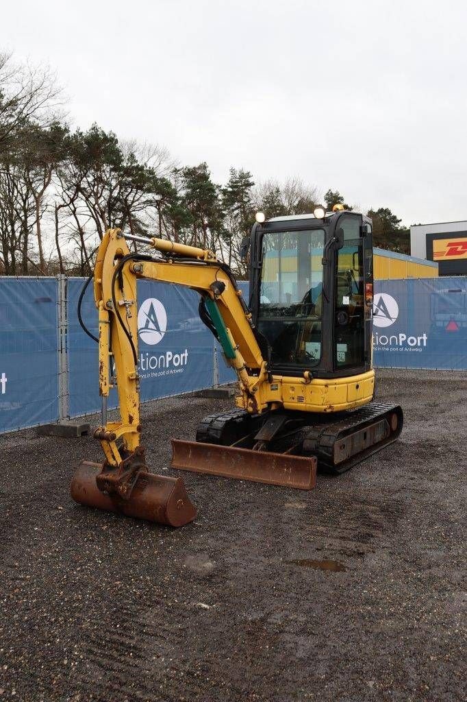 Kettenbagger du type Komatsu PC26MR-3, Gebrauchtmaschine en Antwerpen (Photo 10)