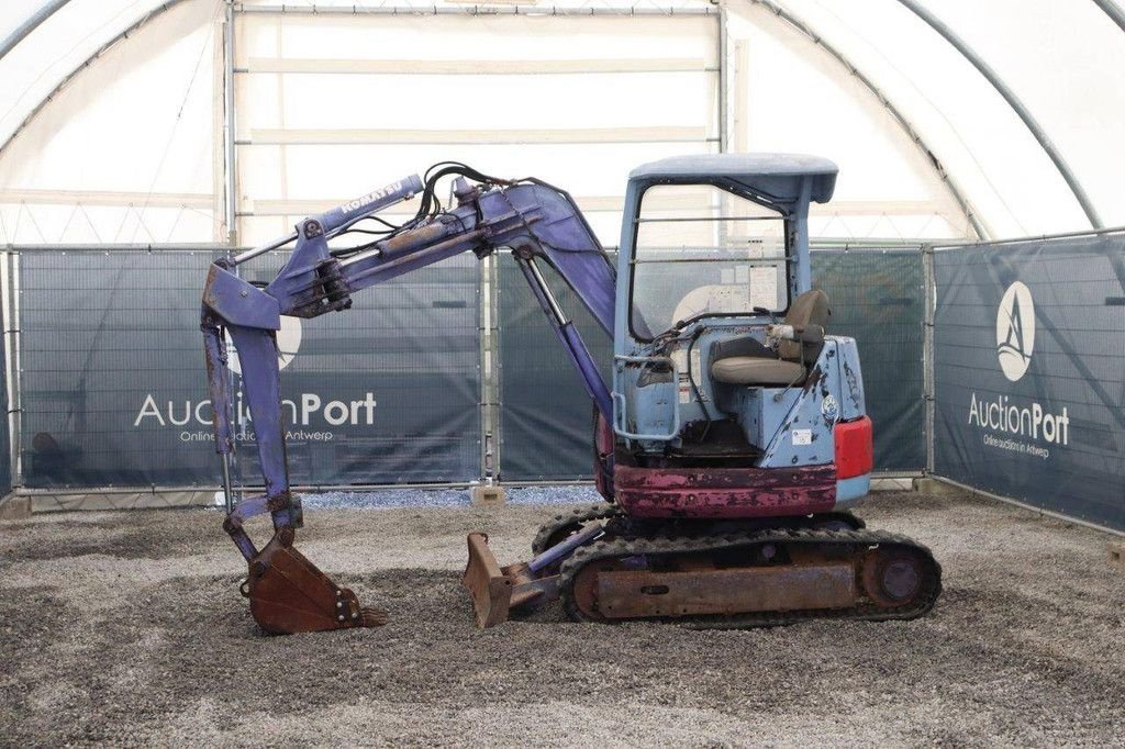 Kettenbagger du type Komatsu PC28UU-2E, Gebrauchtmaschine en Antwerpen (Photo 1)