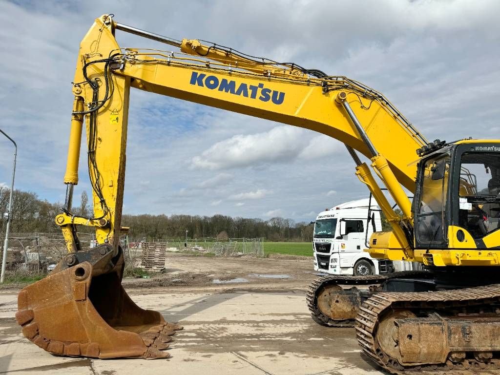 Kettenbagger типа Komatsu PC490LC-11 - Rear + Side Camera / CE, Gebrauchtmaschine в Veldhoven (Фотография 9)