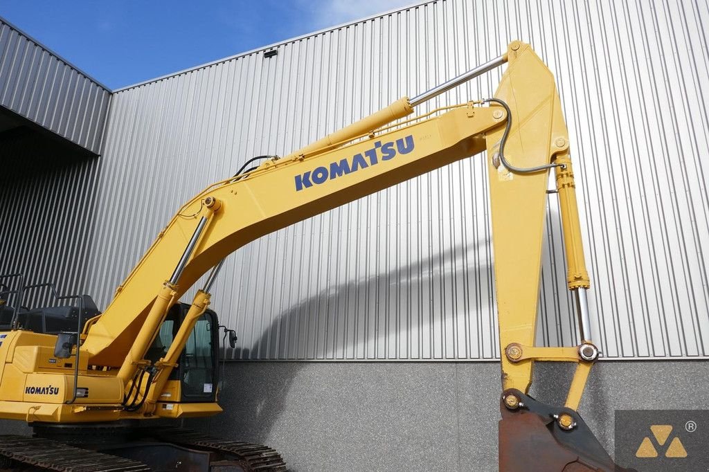 Kettenbagger Türe ait Komatsu PC490LC-11, Gebrauchtmaschine içinde Zevenbergen (resim 10)