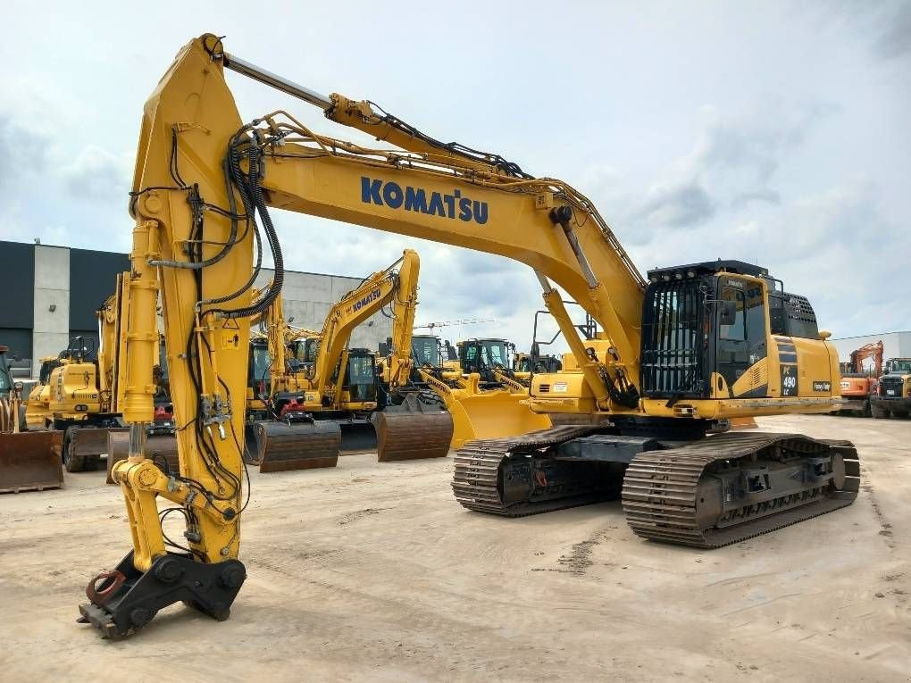 Kettenbagger от тип Komatsu PC490LCD-11, Gebrauchtmaschine в Overijse (Снимка 3)