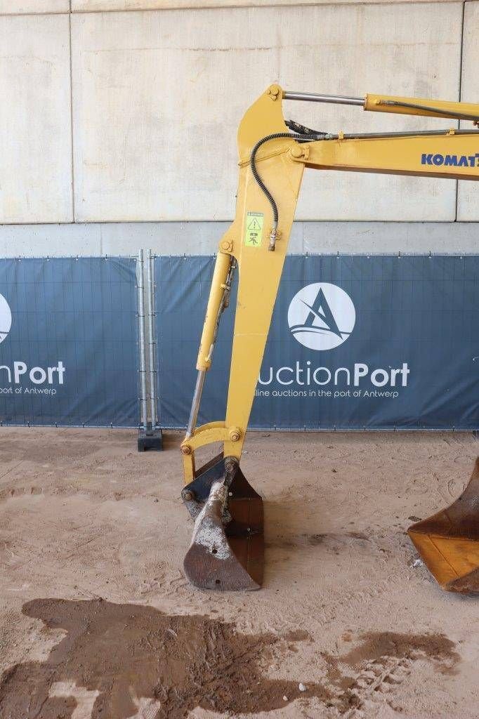 Kettenbagger du type Komatsu PC50MR-2, Gebrauchtmaschine en Antwerpen (Photo 11)