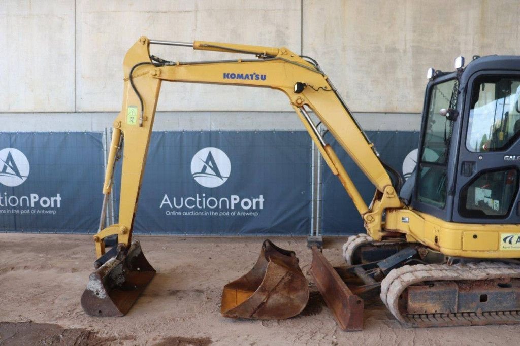 Kettenbagger du type Komatsu PC50MR-2, Gebrauchtmaschine en Antwerpen (Photo 10)