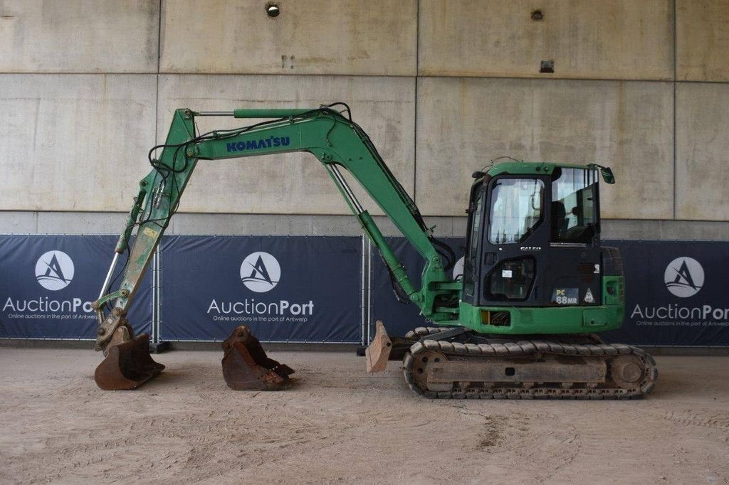 Kettenbagger van het type Komatsu PC88MR-6, Gebrauchtmaschine in Antwerpen (Foto 2)