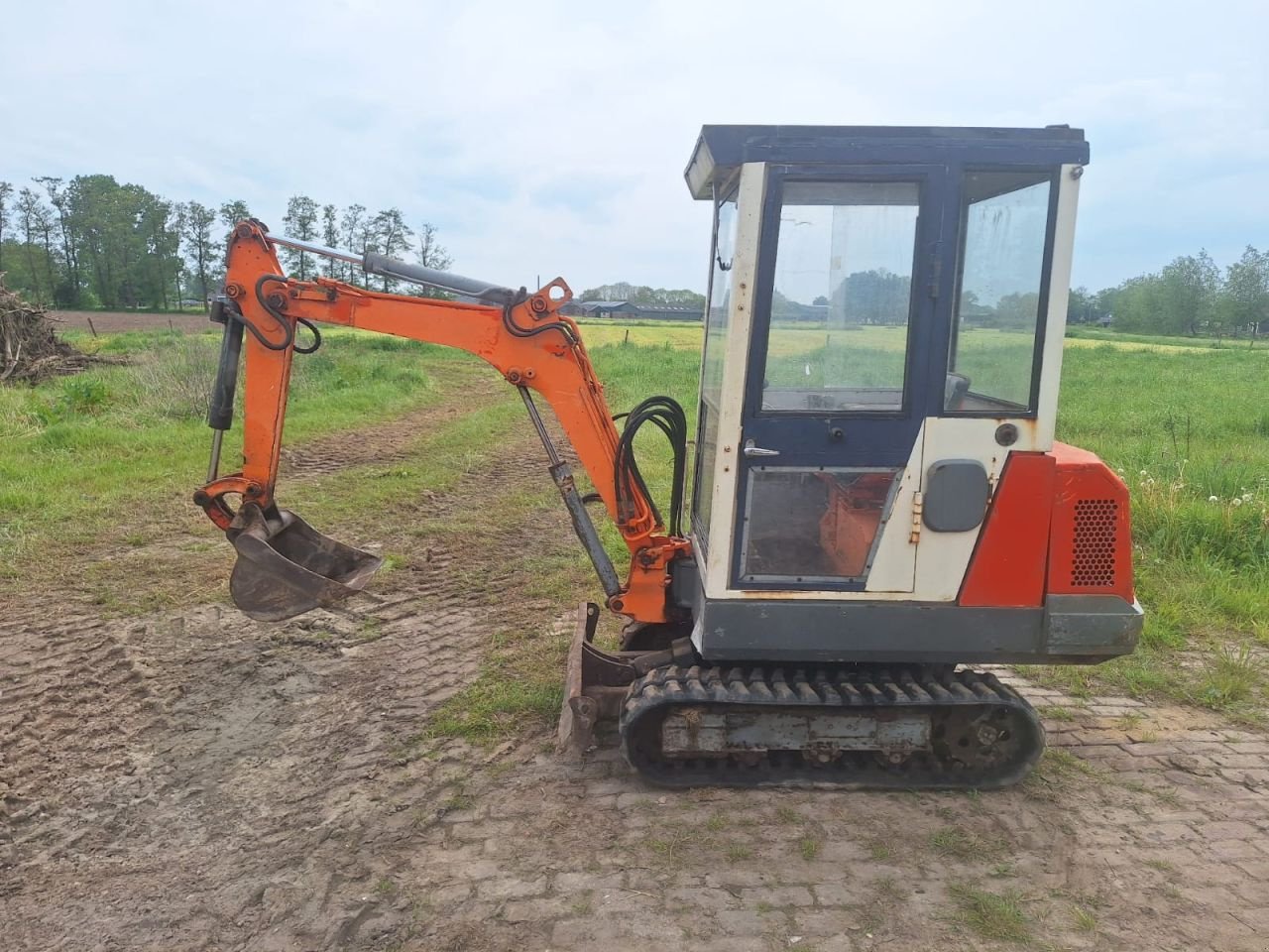 Kettenbagger типа Kubota Kh 35, Gebrauchtmaschine в Veessen (Фотография 2)