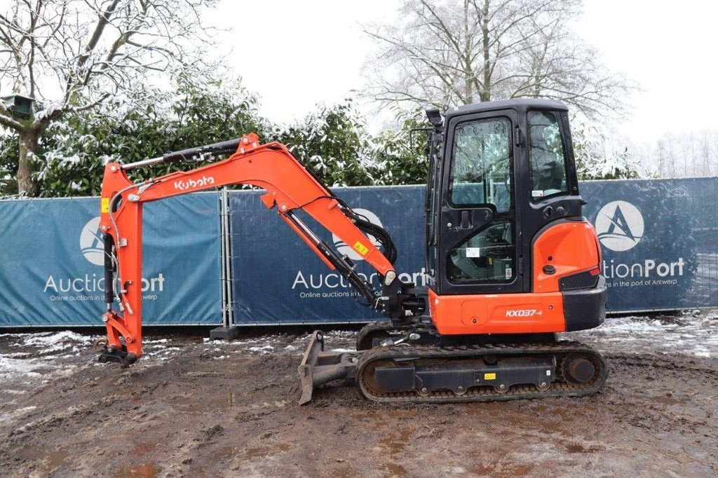 Kettenbagger des Typs Kubota KX037-4, Gebrauchtmaschine in Antwerpen (Bild 2)