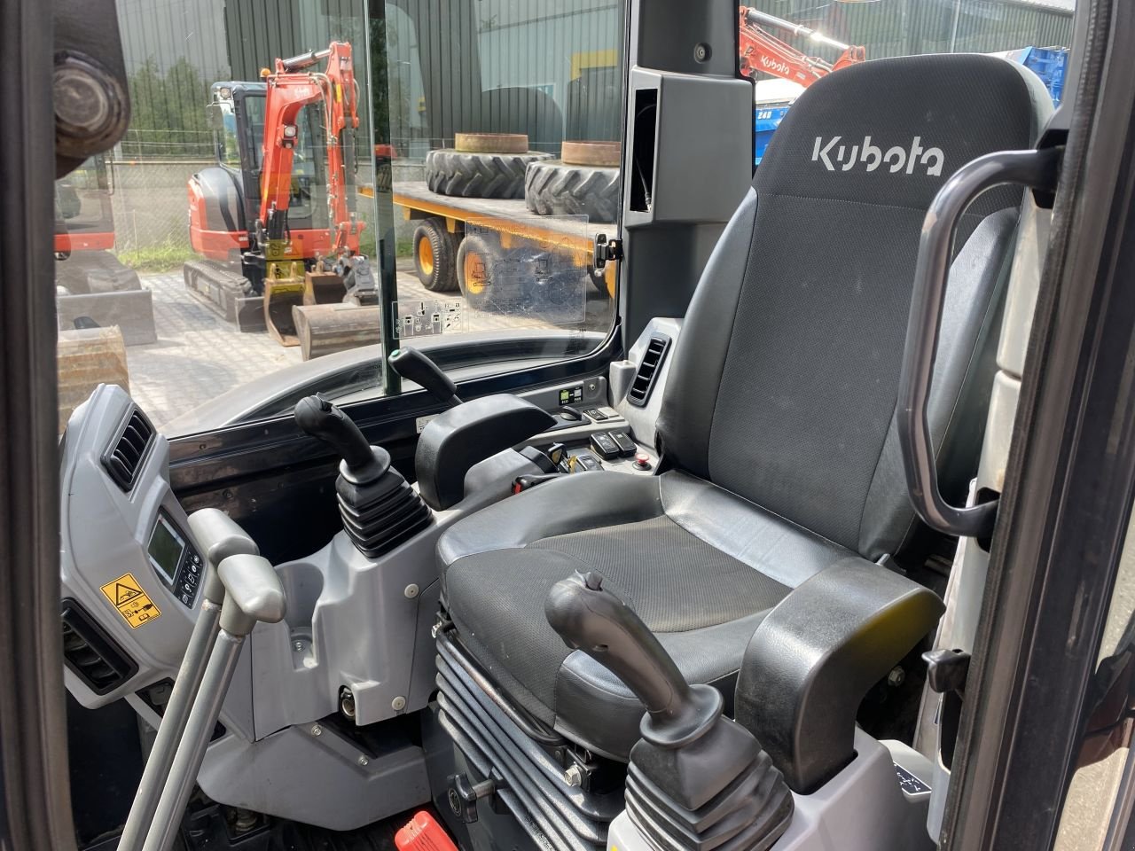 Kettenbagger del tipo Kubota KX042-4, Gebrauchtmaschine en Heerenveen (Imagen 8)