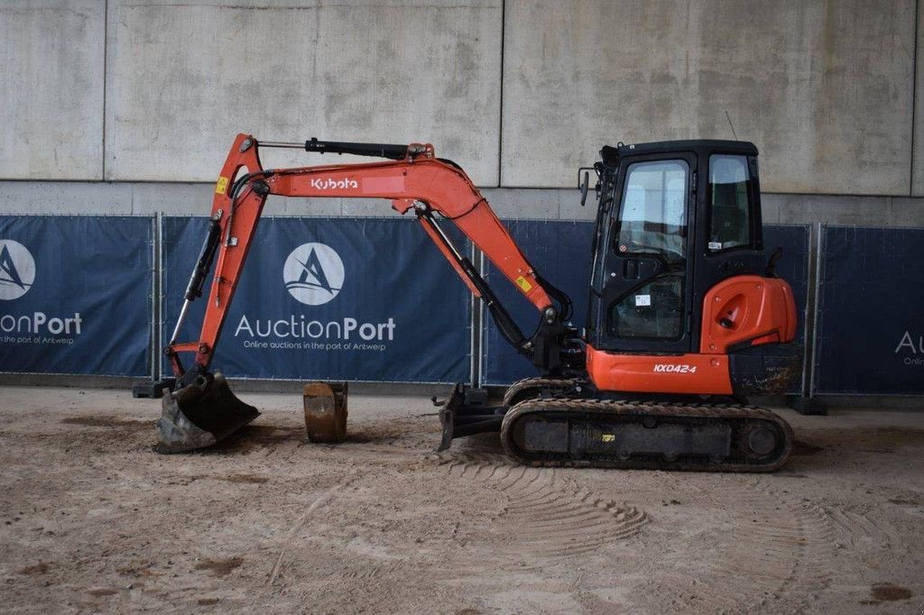 Kettenbagger del tipo Kubota KX042-4, Gebrauchtmaschine en Antwerpen (Imagen 2)