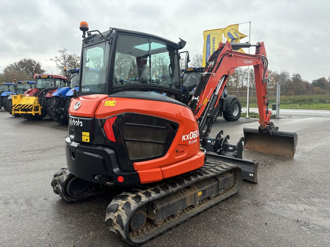 Kettenbagger des Typs Kubota KX060-5, Gebrauchtmaschine in Heerenveen (Bild 4)