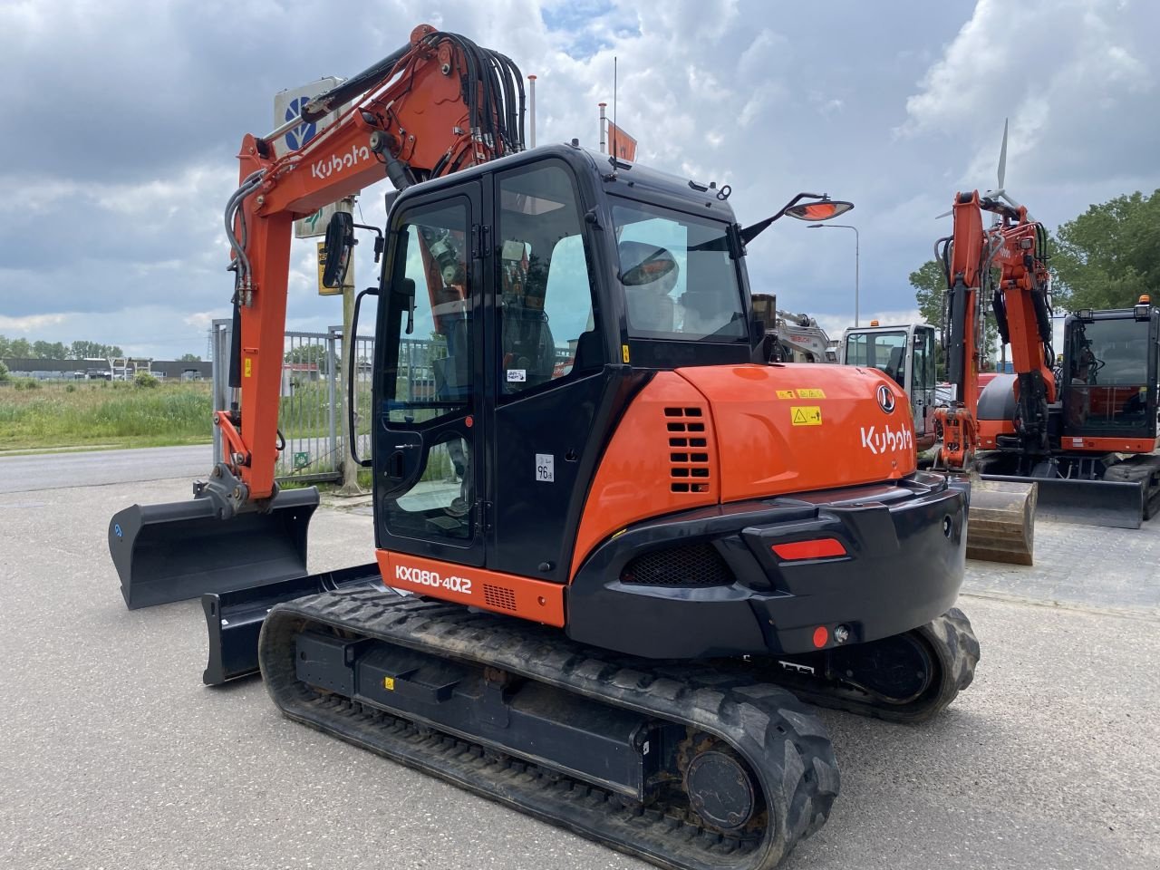 Kettenbagger van het type Kubota KX080-4 alpha2, Gebrauchtmaschine in Heerenveen (Foto 3)