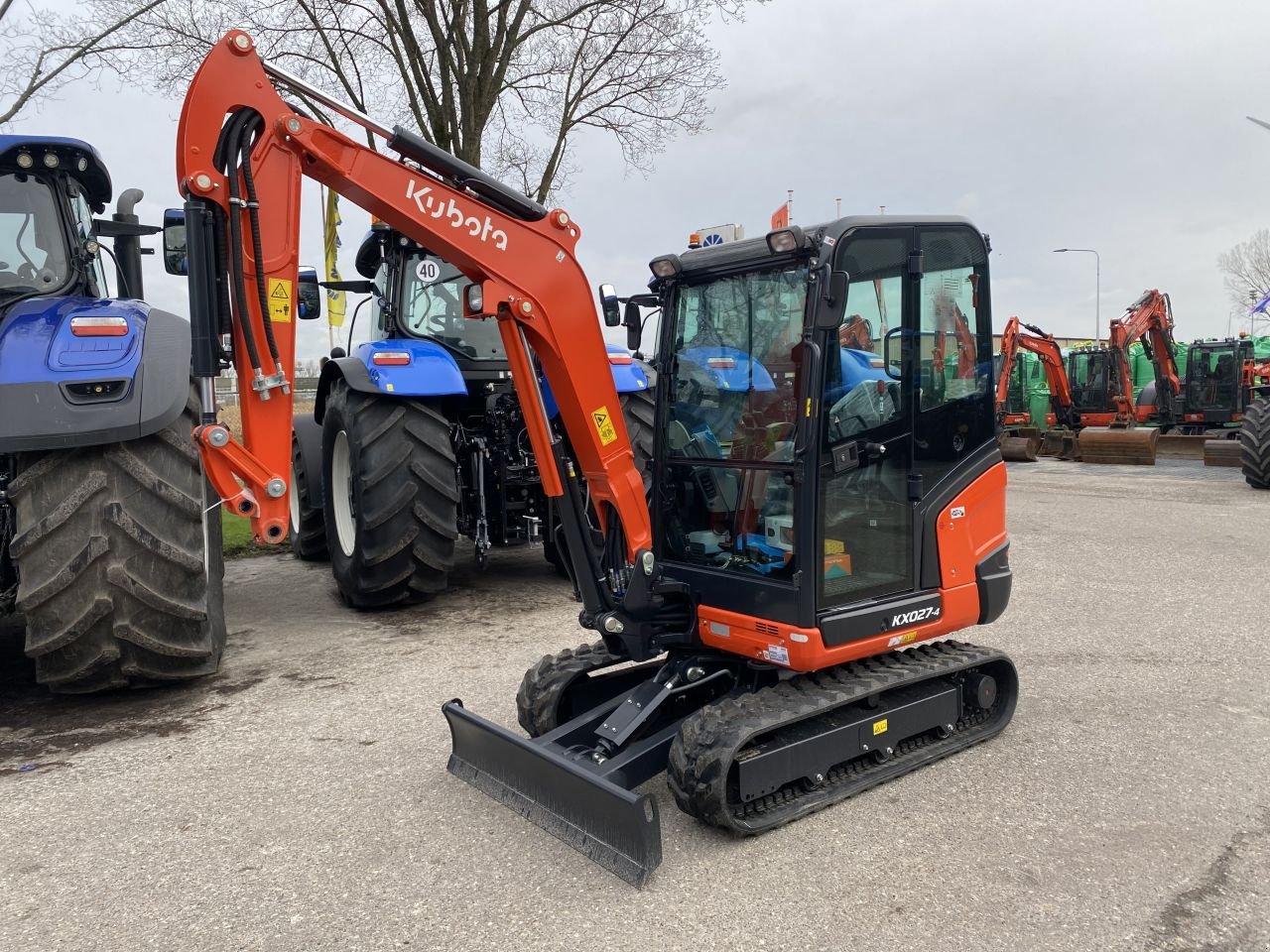 Kettenbagger del tipo Kubota U10 / KX019 / KX027 / KX037 etc., Neumaschine In Heerenveen (Immagine 4)